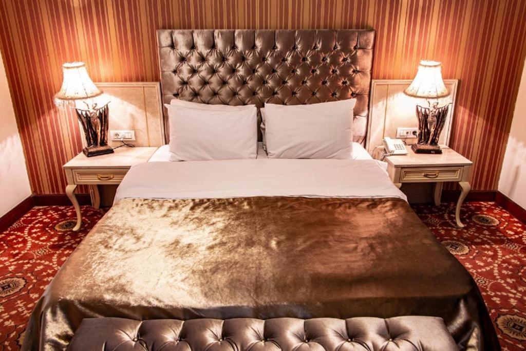 Global Express Hotell Baku Exteriör bild